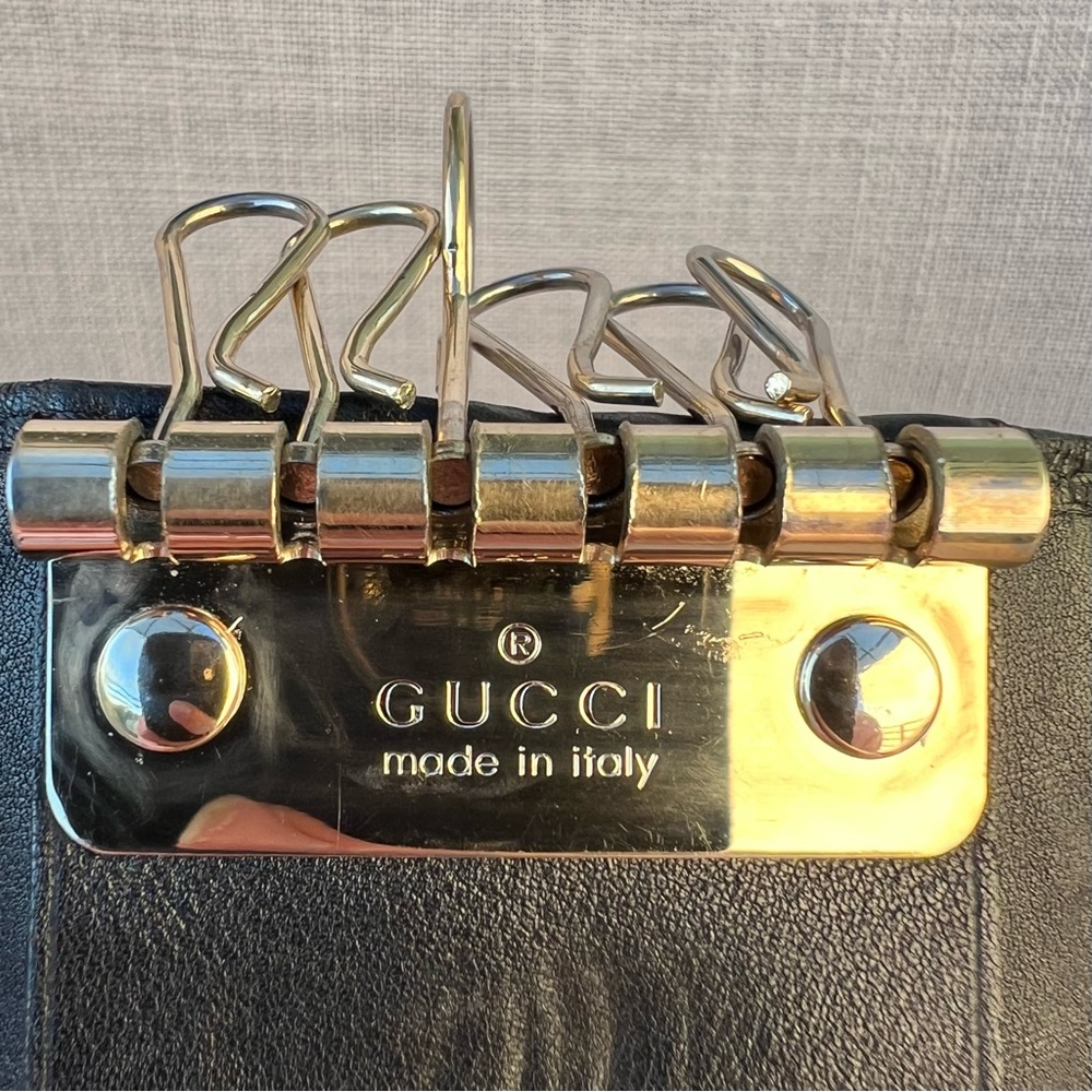 Gucci GG Leather Key Holder - Picture 5 of 6